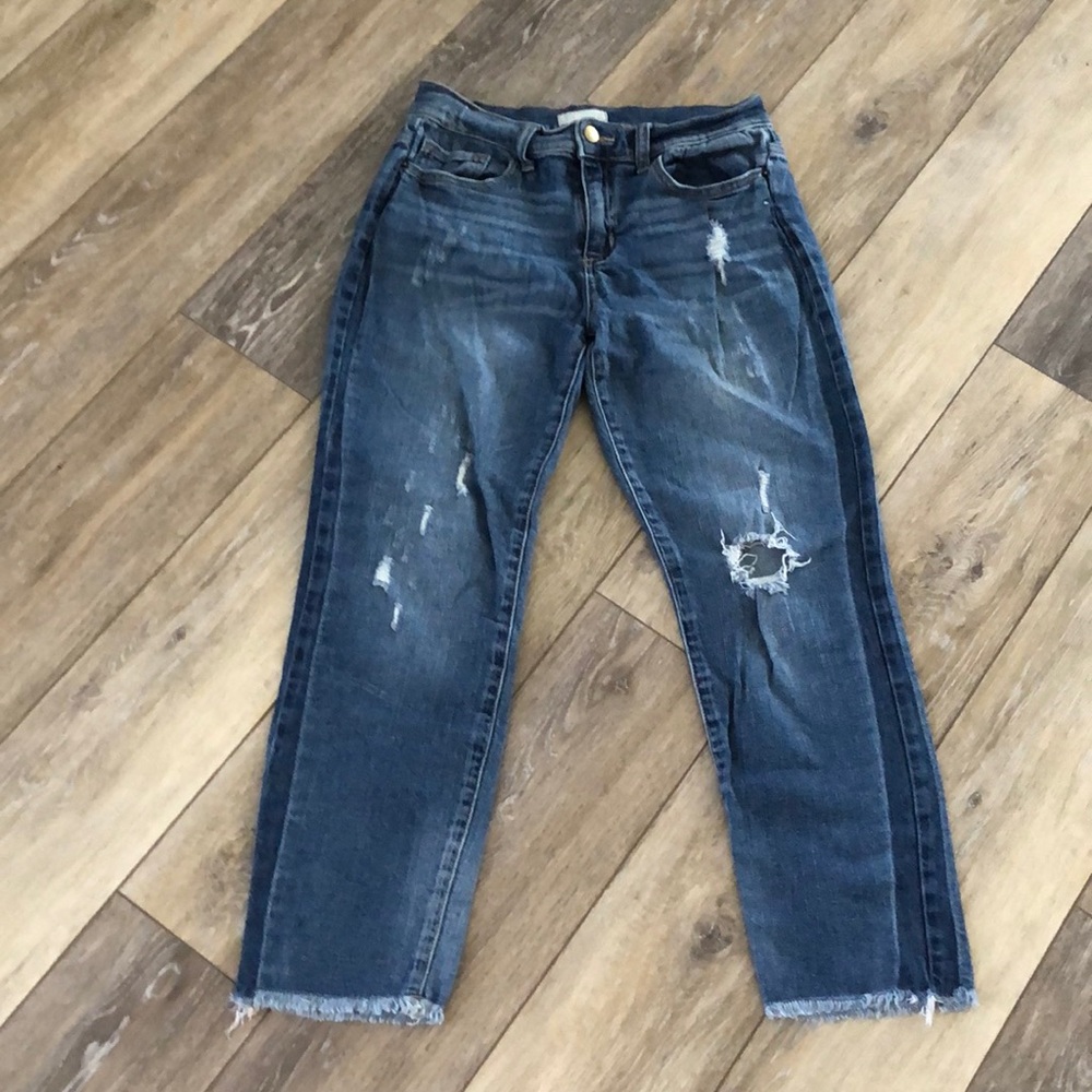 Altar’d State distressed jeans size 7